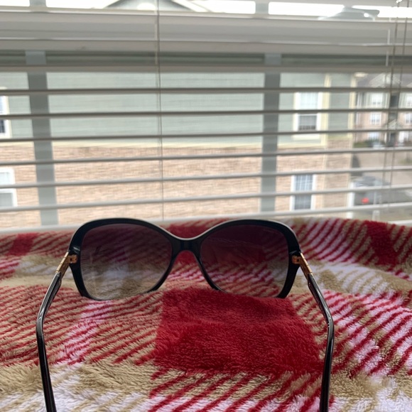 Versace - Picture 6 of 6